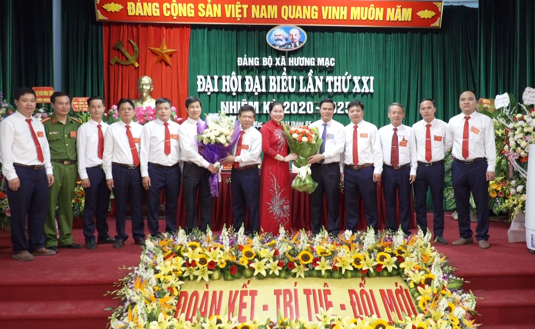 Đại hội đại biểu Đảng bộ xã Hương Mạc lần thứ 21 nhiệm kỳ 2020 - 2025
